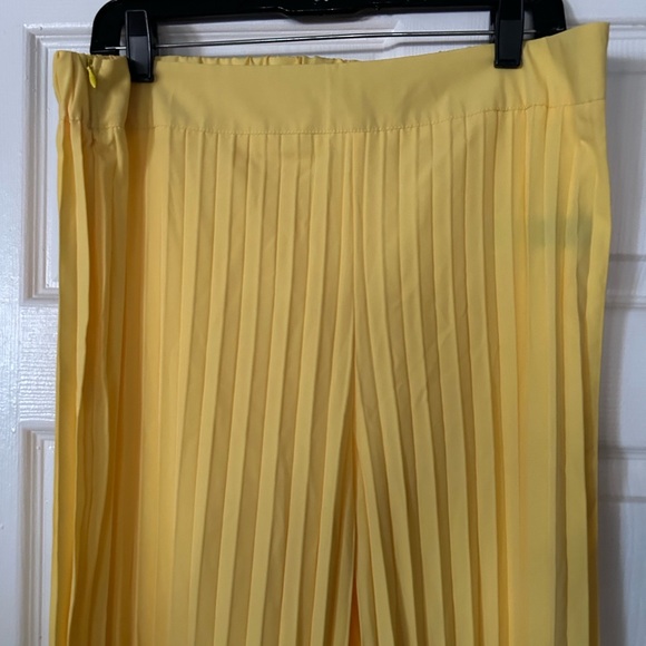 SHEIN Pleated Dress Trousers, XL, new with tags - Picture 7 of 9